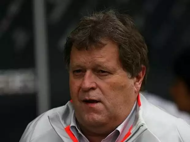 Norbert Haug (Mercedes-Motorsportchef) Titel-Bild zur News: Norbert Haug (Mercedes-Motorsportchef)