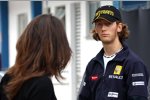 Romain Grosjean (Renault) mit seiner Freundin Marion Jolles