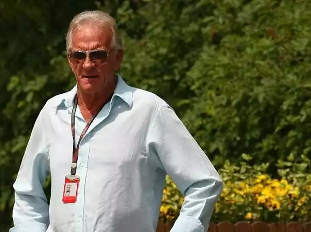 John Button Titel-Bild zur News: John Button