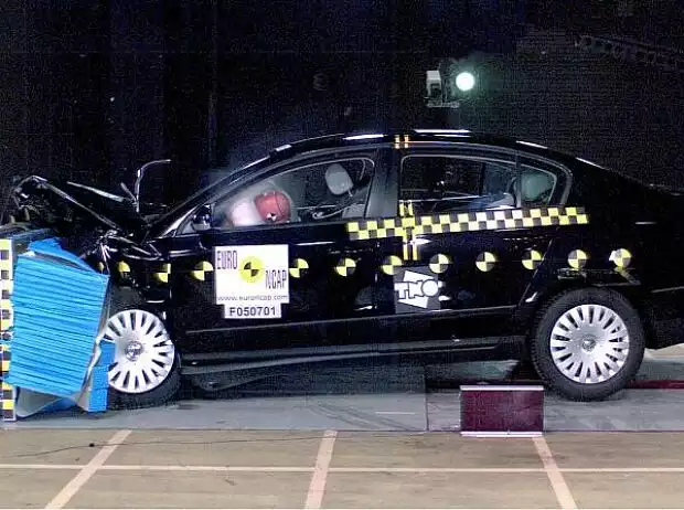 Crash-Test Titel-Bild zur News: Crash-Test