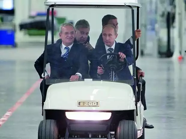 Martin Winterkorn und Wladimir Putin Titel-Bild zur News: Martin Winterkorn und Wladimir Putin