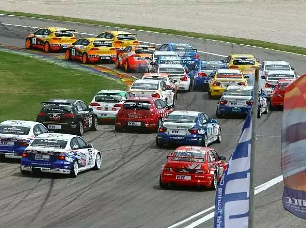 Start in Valencia 2009 Titel-Bild zur News: Start in Valencia 2009