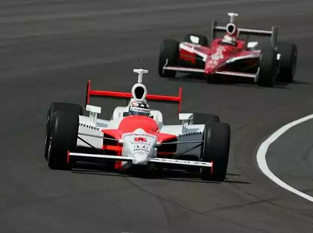 Sam Hornish Jun. vor Dan Wheldon Titel-Bild zur News: Sam Hornish Jun. vor Dan Wheldon