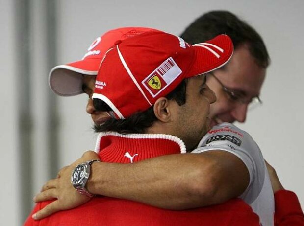 Titel-Bild zur News: Lewis Hamilton und Felipe Massa