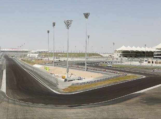 Titel-Bild zur News: Abu Dhabi Yas Marina Circuit
