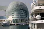 Anlegen direkt am Yas-Marina-Hotel