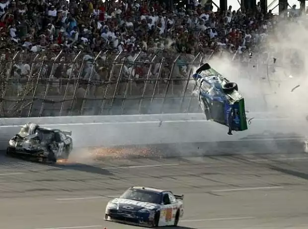 Carl Edwards Titel-Bild zur News: Carl Edwards