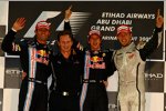 Mark Webber, Christian Horner (Teamchef), Sebastian Vettel (Red Bull) und Jenson Button (Brawn) 