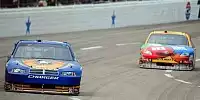 Bild zum Inhalt: Millionensieg von Kurt Busch - Johnson und Montoya crashen
