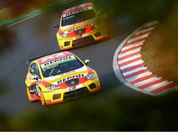 Yvan Muller, Gabriele Tarquini Titel-Bild zur News: Yvan Muller, Gabriele Tarquini
