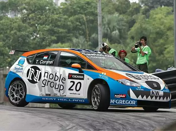 Tom Coronel Titel-Bild zur News: Tom Coronel