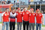Marc Gené, Fernando Alonso, Giancarlo Fisichella, Stefano Domenicali (Teamchef), Luca Badoer und 