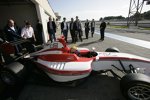 Mark Webber (Red Bull) testet den neuen GP2-Boliden