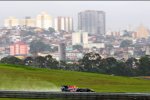 Sebastian Vettel vor der Skyline von São Paulo