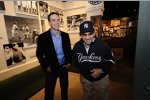 Jimmie Johnson (Hendrick) und Baseball-Legende Yogi Berra