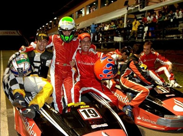 Titel-Bild zur News: Lucas di Grassi, Felipe Massa und Júlio Campos
