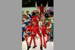 Das Team um Felipe Massa feiert den Sieg