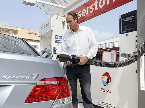 Wasserstoff-Auto Titel-Bild zur News: Wasserstoff-Auto