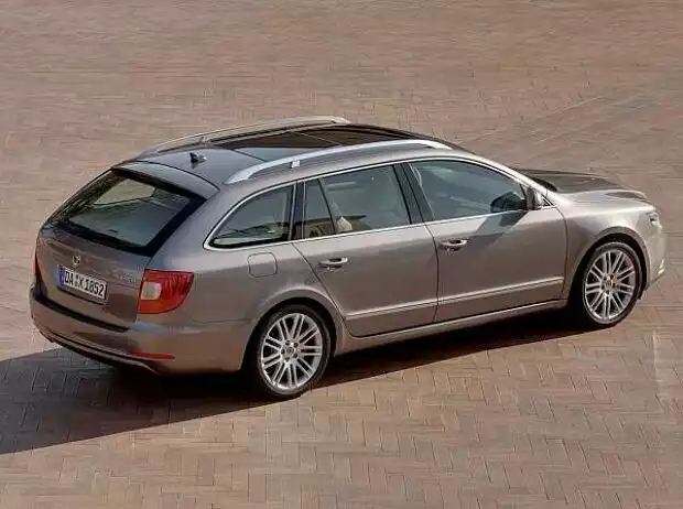 Skoda Superb Combi Titel-Bild zur News: Skoda Superb Combi