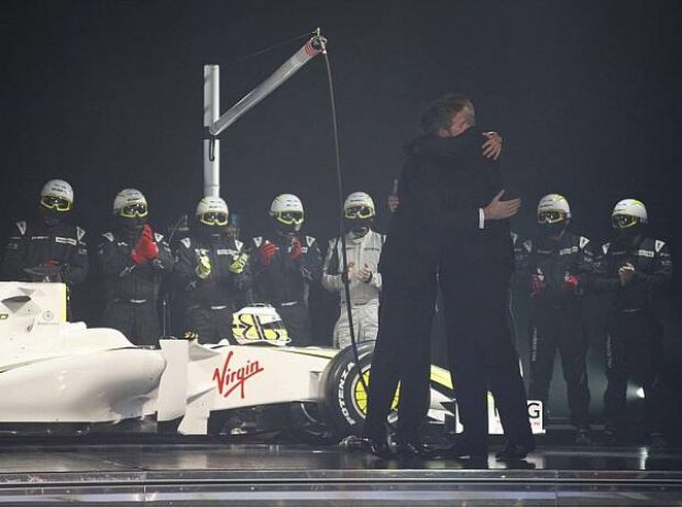 Jenson Button, Ross Brawn (Teamchef) Jenson Button, Ross Brawn (Teamchef)