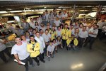 Gruppenfoto mit den Arbeitern im SEAT-Werk Martorell