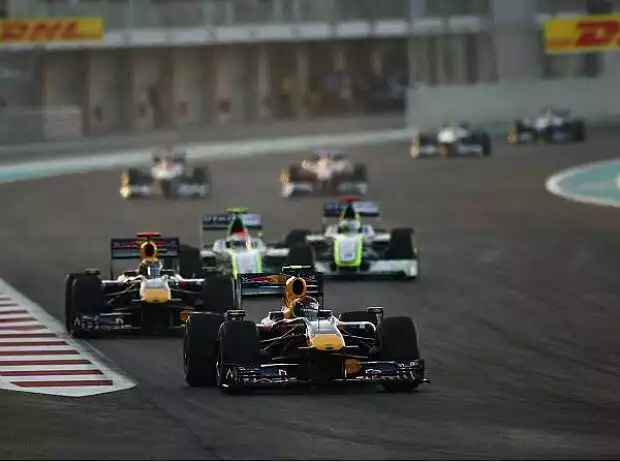 Sebastian Vettel vor Mark Webber Titel-Bild zur News: Sebastian Vettel vor Mark Webber