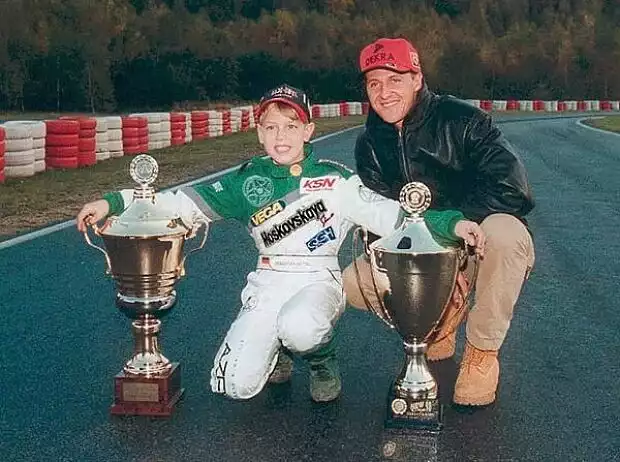 Sebastian Vettel und Michael Schumacher Titel-Bild zur News: Sebastian Vettel und Michael Schumacher