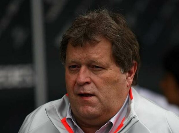 Norbert Haug (Mercedes-Motorsportchef) Norbert Haug (Mercedes-Motorsportchef)