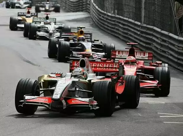 Titel-Bild zur News: Kimi Räikkönen Adrian Sutil