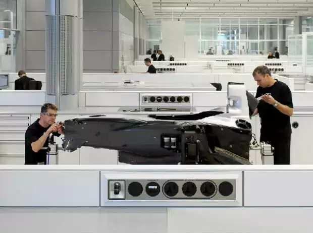 McLaren-Fabrik Titel-Bild zur News: McLaren-Fabrik