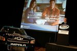 Nationwide-Werbespot mit Kelley und Dale Earnhardt Jr.