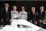 Dieter Zetsche, Nico Rosberg (Mercedes), Michael Schumacher (Mercedes), Norbert Haug (Mercedes-Motorsportchef), Nick Fry