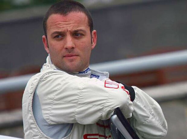 Darren Turner Darren Turner