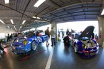 GT-Garage mit zwei Porsche