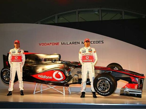 Titel-Bild zur News: Lewis Hamilton, MP4-25, Jenson Button