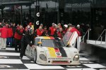 Der Action-Express-Porsche wird in die Victory Lane geschoben