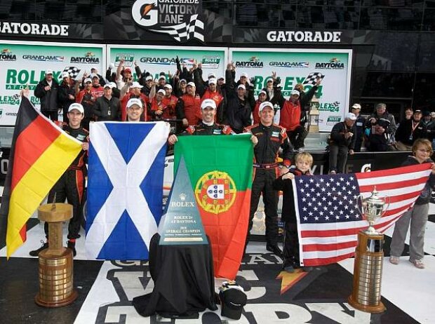 Mike Rockenfeller, Ryan Dalziel