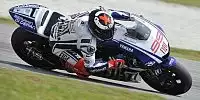 Bild zum Inhalt: Yamaha mit indonesischem Motto am Start
