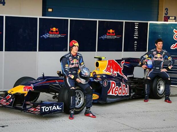 Titel-Bild zur News: Sebastian Vettel und Mark Webber enthüllen den RB6