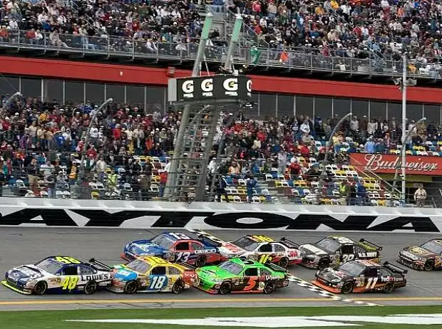 Mark Martin, Kyle Busch, Jimmie Johnson Titel-Bild zur News: Mark Martin, Kyle Busch, Jimmie Johnson