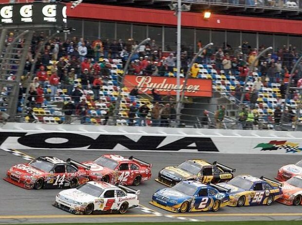 Kasey Kahne, Tony Stewart Kasey Kahne, Tony Stewart