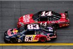 Tony Stewart (SHR) Brian Vickers (Red Bull) 