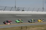 Kevin Harvick, Kyle Busch, Joey Logano und Dale Earnhardt Jun. 