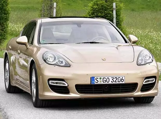Porsche Panamera Titel-Bild zur News: Porsche Panamera