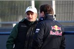 Heikki Kovalainen (Lotus) und Christian Horner (Teamchef) von Red Bull