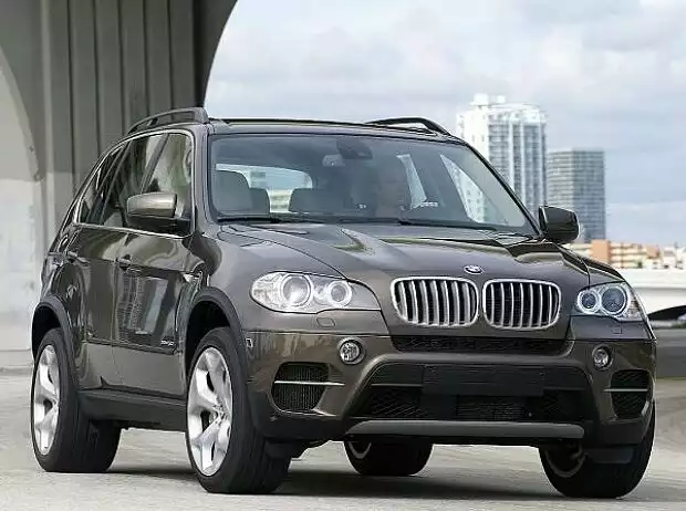 BMW X5 Titel-Bild zur News: BMW X5