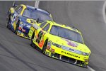 Paul Menard vor A.J. Allmendinger (RPM) 