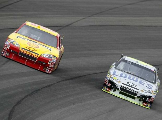Jimmie Johnson, Kevin Harvick Jimmie Johnson, Kevin Harvick