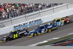 Jeff Gordon (Hendrick) vor den Busch-Brothers 