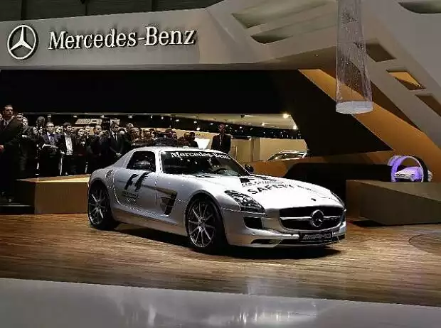 Formel-1-Safety-Car Mercedes-Benz SLS AMG Titel-Bild zur News: Formel-1-Safety-Car Mercedes-Benz SLS AMG